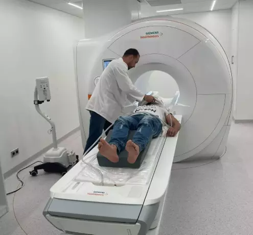 Rezonans magnetyczny wybranej partii lub całego ciała