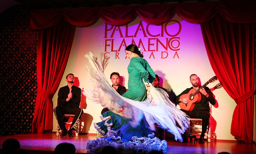 Image 4: Entrada a espectáculo flamenco para 2 o 4 en el corazón del Albaicín