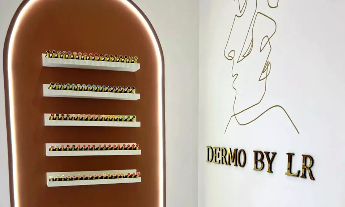 Vernis semi-permanent avec gainage mains ou beauté des pieds