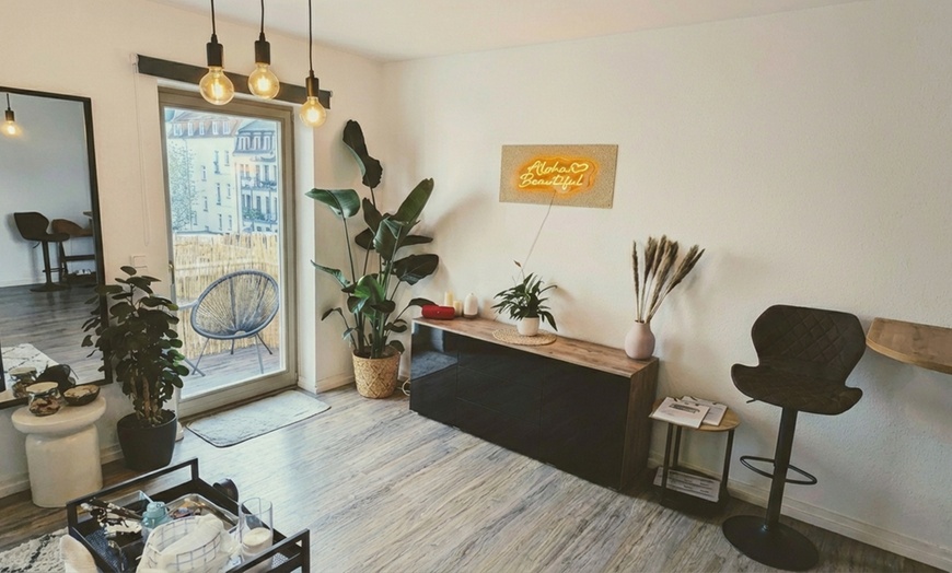 Image 7: 1 Fineline Tattoo klein (bis 5 x 5 cm) oder mittel (bis 4 x 8 cm)