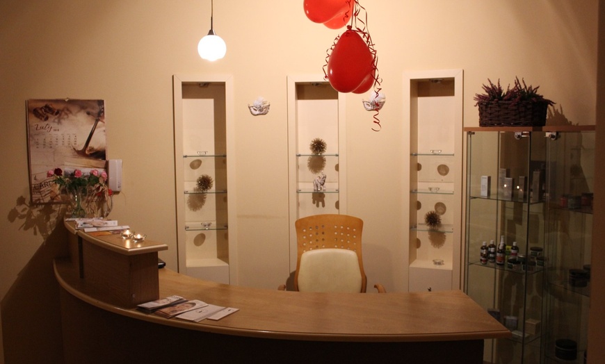 Image 2: Pakiety SPA z peelingiem, masażem i maską albo godzinny masaż ciała