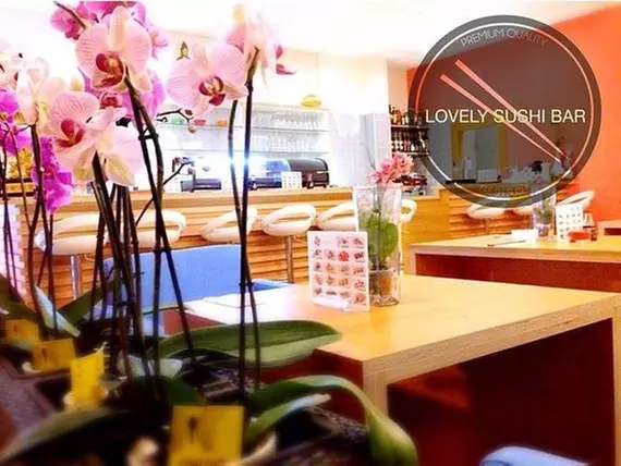 Sushi-Platte mit Vorspeise