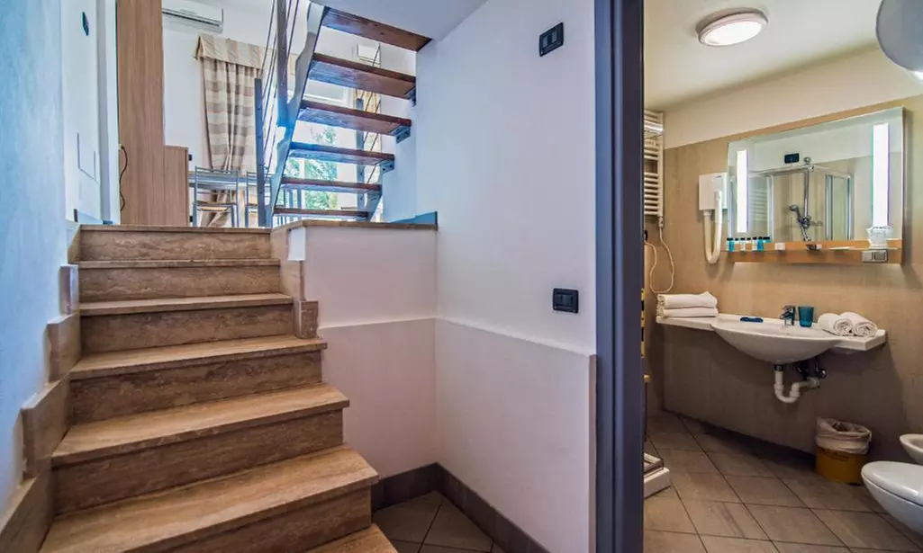 Liguria 4*: camera Superior con colazione o mezza pensione