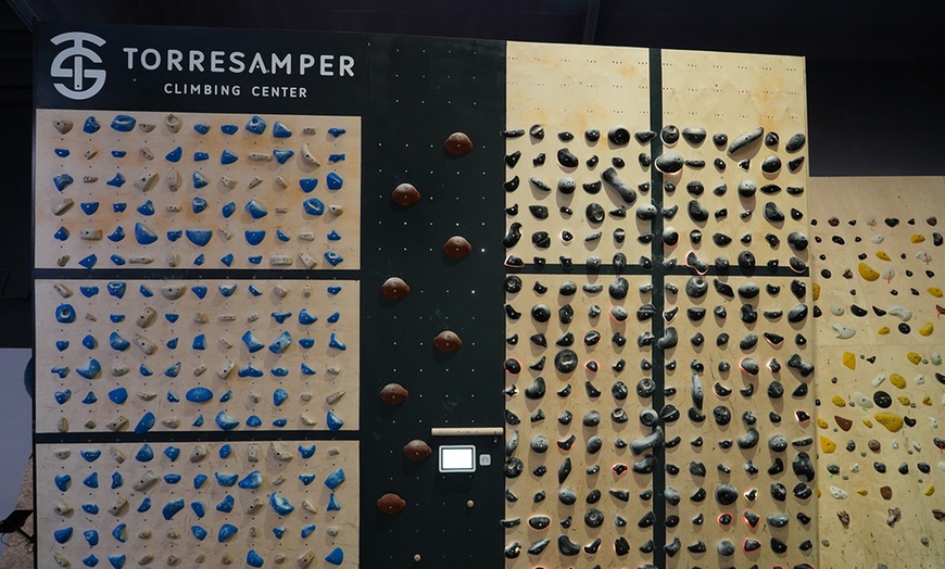 Image 12: Experiencia de escalada: entrada individual o para adultos y niños