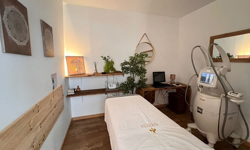 Image 2: 1 o 2 sesiones de radiofrecuencia Indiba facial o corporal