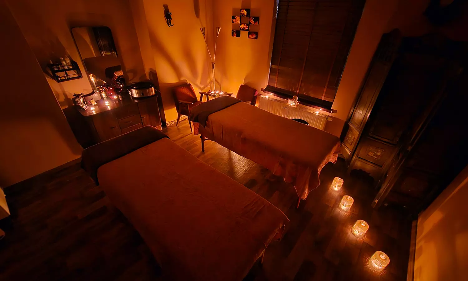 Masaż antycellulitowy nóg lub całego ciała z opcjonalną presoterapią