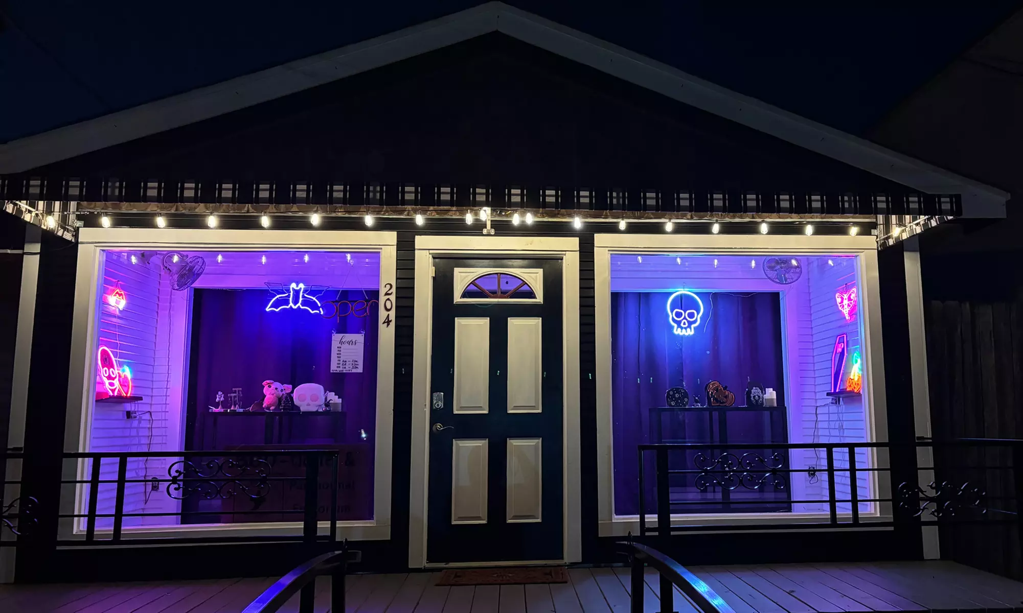 Embark on The Dark Side of Town Spring Bootique's 90-Minute Haunted History Tour for One (Up to 25% Off) - Primary Image