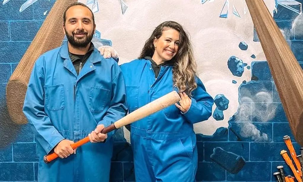 Couples Rage Room Experience: Unleash Fun Together!