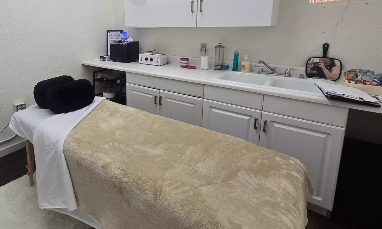 Refresh with One, Three or Five Sessions of Detox Body Wrap - 90 Min