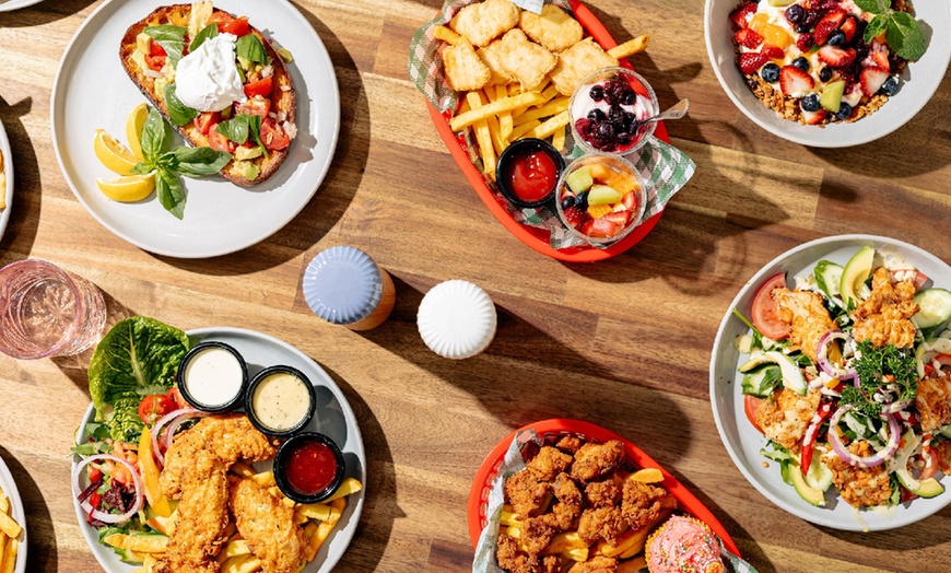 Image 4: Unlimited Play Experience w/ Optional Kids Meal for 1-3 Or Over 3 Yrs.