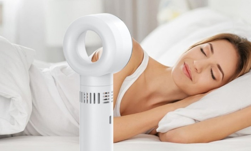Image 3: Portable Bladeless Fan with LED Display