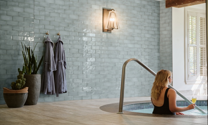 Image 3: Relax with Custom Massage & Facial or Collagen Treatment + Pool Access