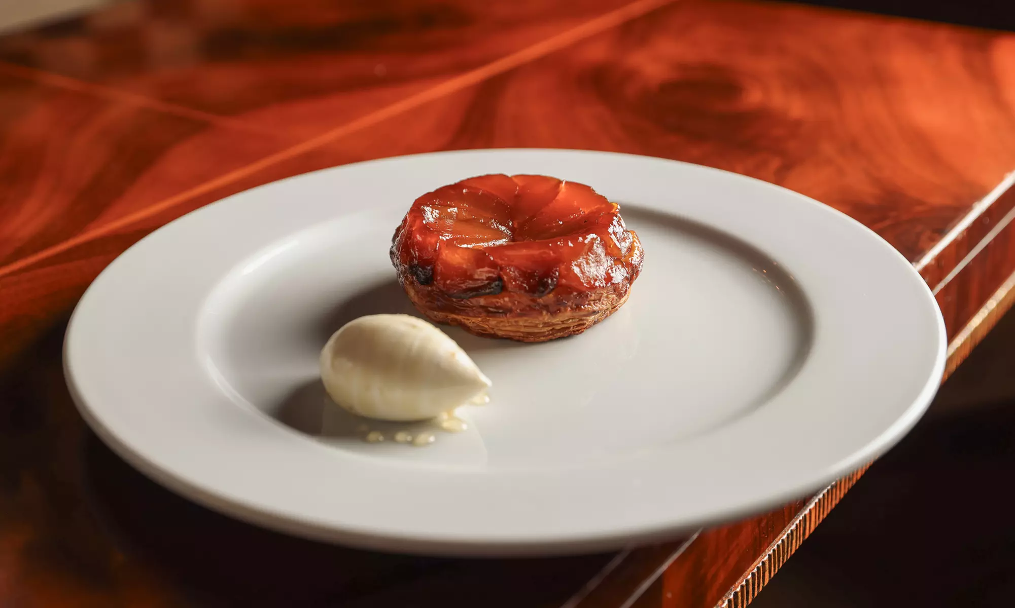 Beaconsfield or Stadhampton: 5* Luxurious Hotel Break with Breakfast