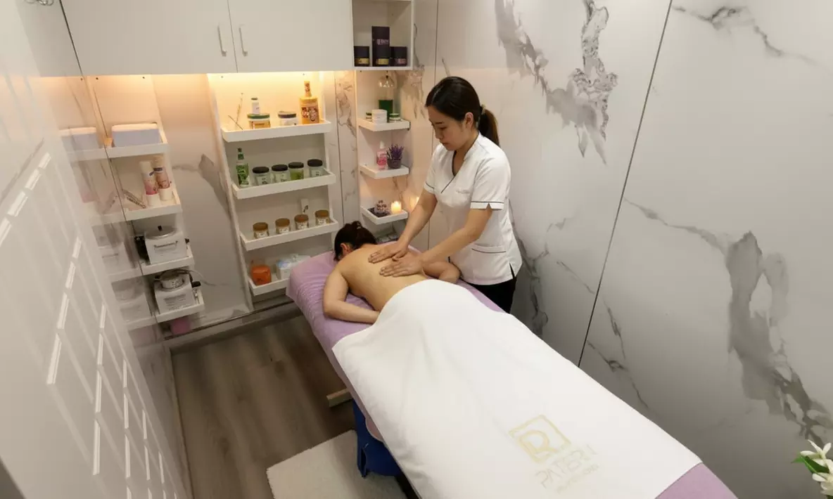 60-Min Hydrafacial, w/ Hairwash & Blowdry, or Full Body Spa Treatment