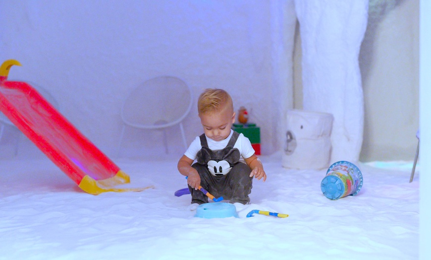 Image 5: Sesión de haloterapia en cueva de sal para 1 niño o 1, 2 o 4 adultos