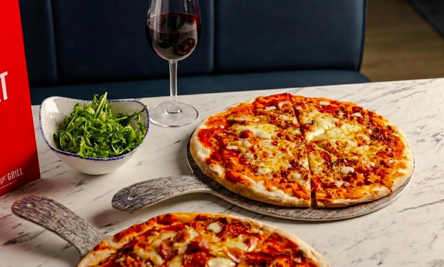 Image 2: Croydon: Double / Twin Room with Breakfast & Welcome Drink