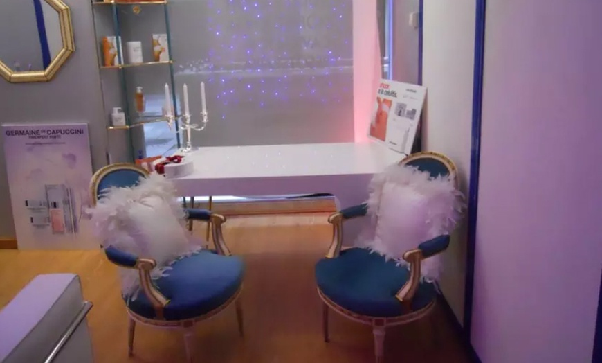 Image 2: 1 o 2 higienes faciales con peeling químico luminosidad o antiacné