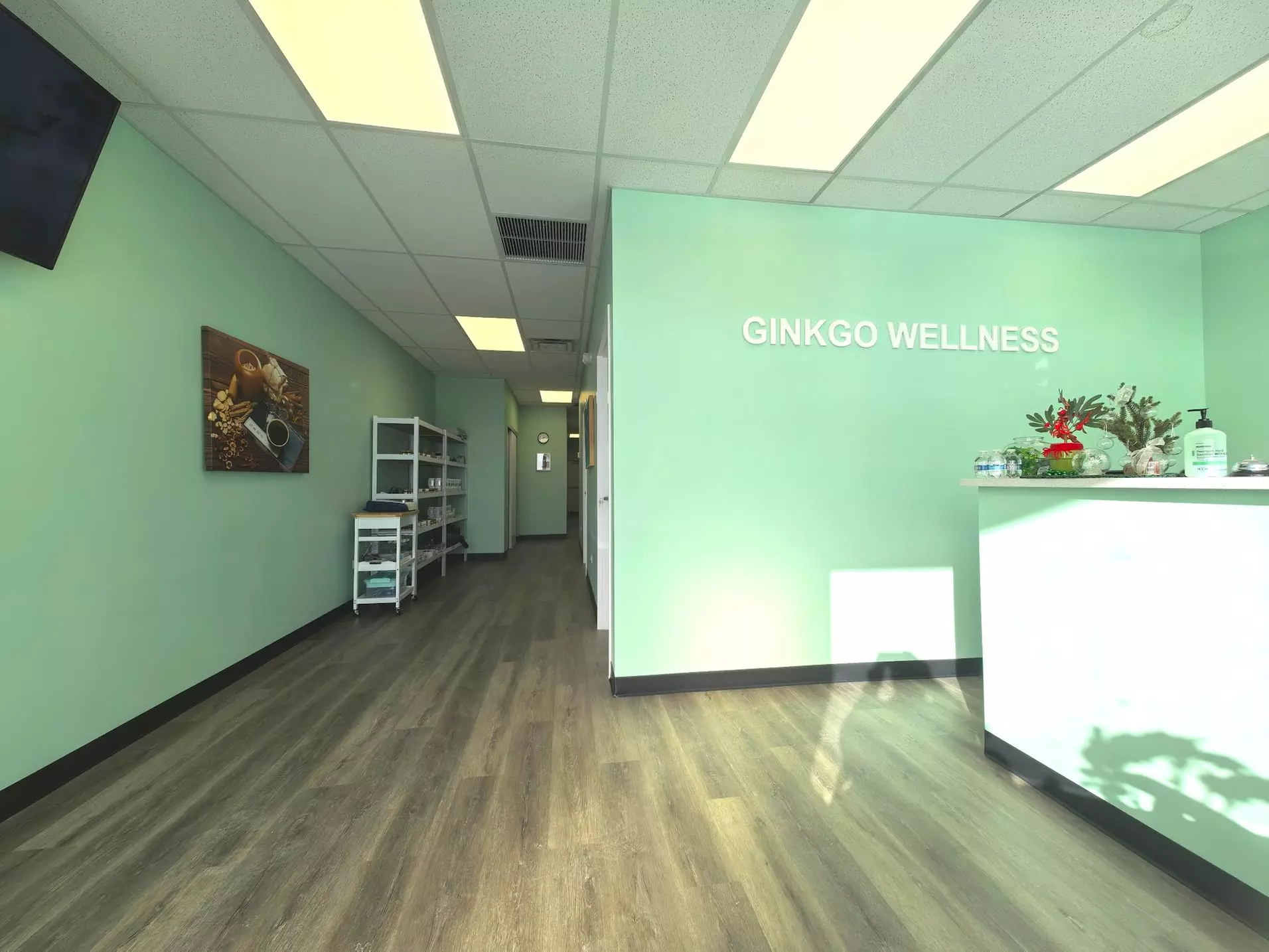 Unwind with One 50 or 80 Minutes Deep Tissue Massage