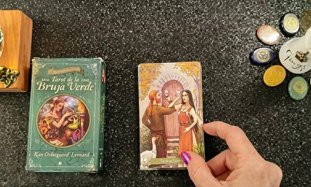 Lectura de tarot con 1 o 3 preguntas a elegir para 1 persona