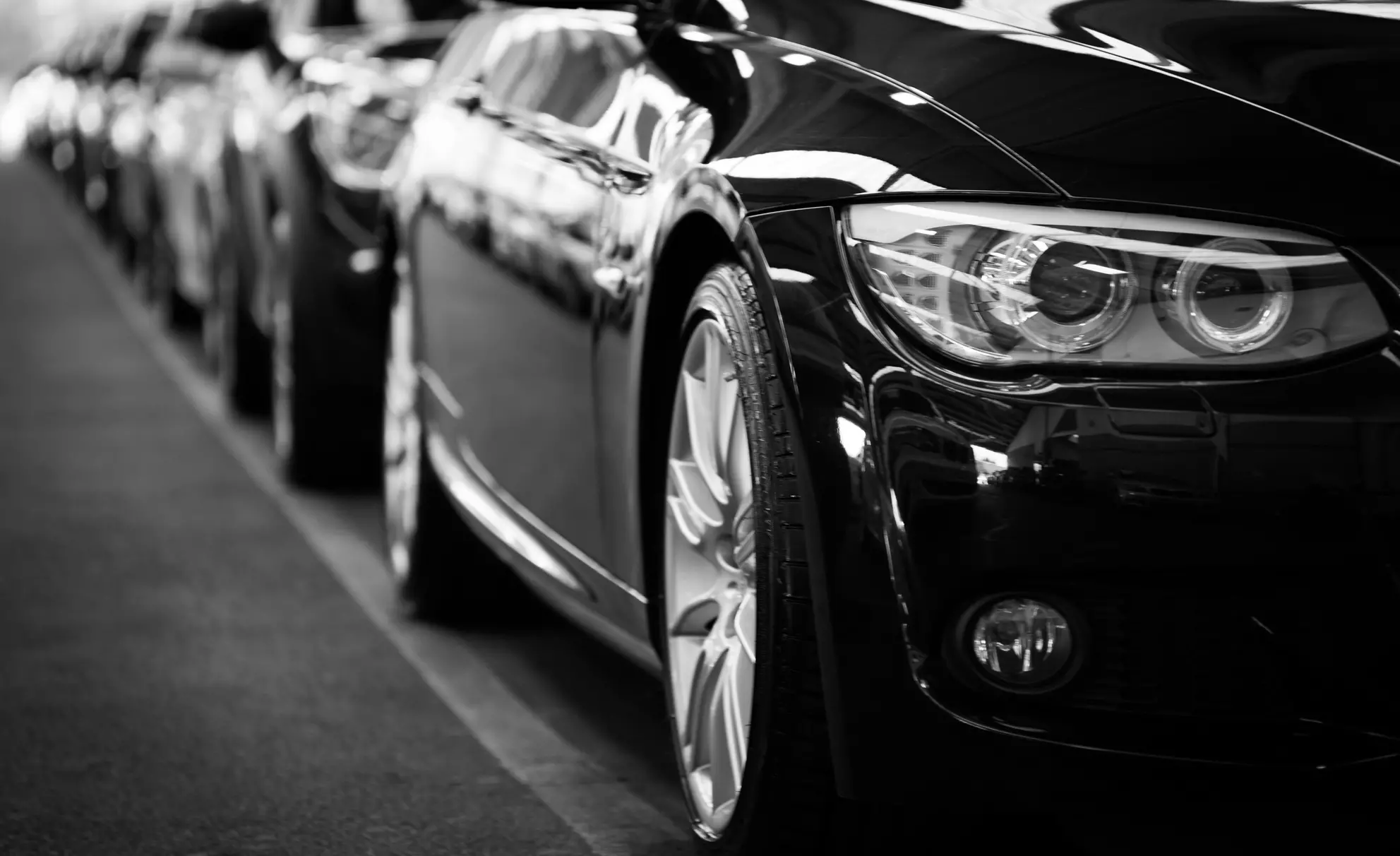 JFK, LGA, Newark to Manhattan—Smooth Airport Transfers for 2–4 People