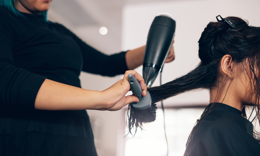 Image 6: Up to 35% Off on Salon - Hair Color / Highlights at Clasyque Hair care- suite 408