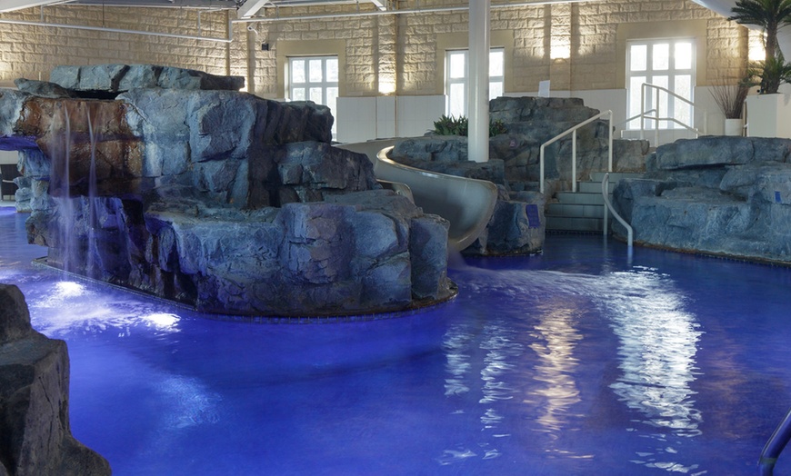 Image 2: Choice of Spa Day with Treatments, Lunch & Prosecco