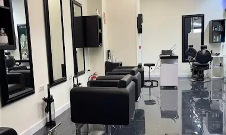 Sesión de peluquería con corte y opción a tinte o mechas para 1