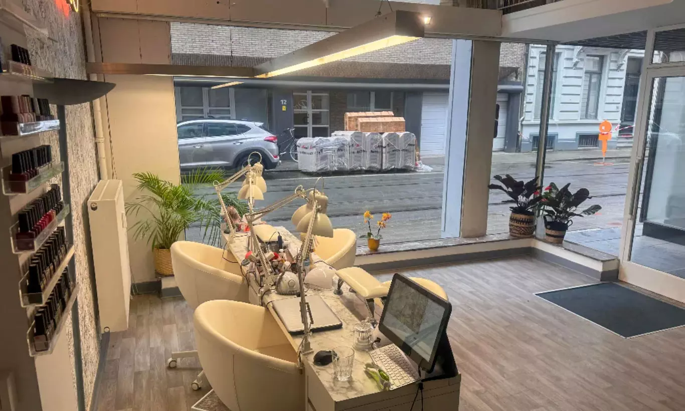 Ervaar een diepe gelaatsverzorging met carbonpeeling: 1 óf 3 sessies