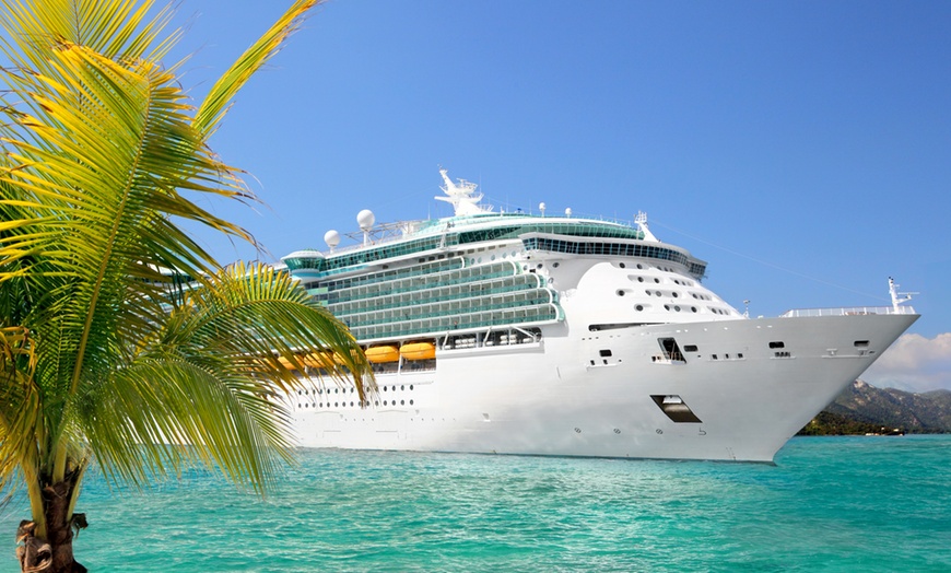 Image 2: Ultimate Mystery Cruise: from $299!