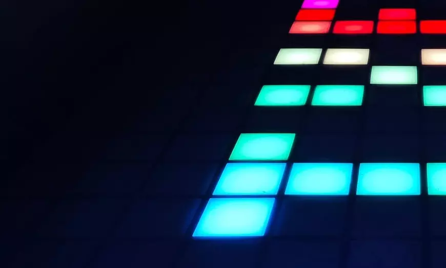 Image 1: Acceso a una variedad de juegos de baldosas para hasta 8 personas 