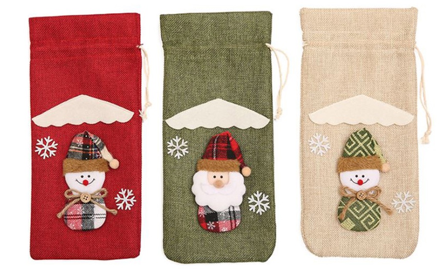 Image 6: 3 Packs Christmas Wine Bottle Bags / Santa Claus Cutlery Set