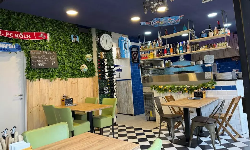 Gourmet Pizza nach Wahl & Bruschetta oder Tiramisu für 2 Personen