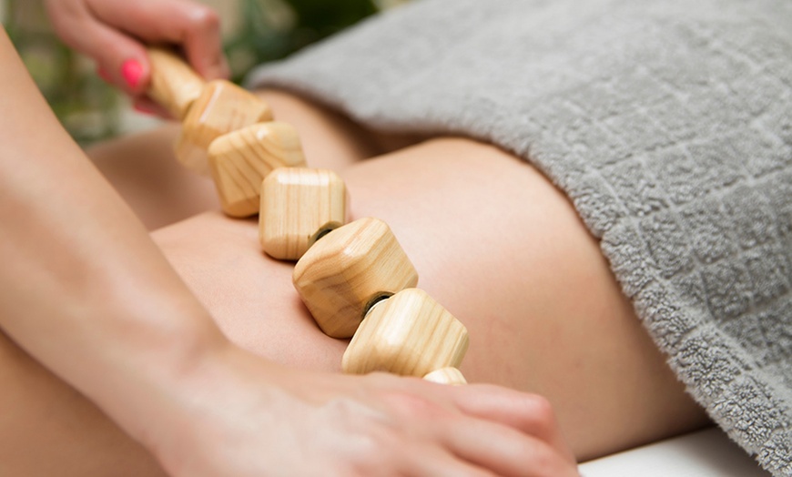Image 6: 1 o 2 sesiones de maderoterapia corporal en zona a elegir