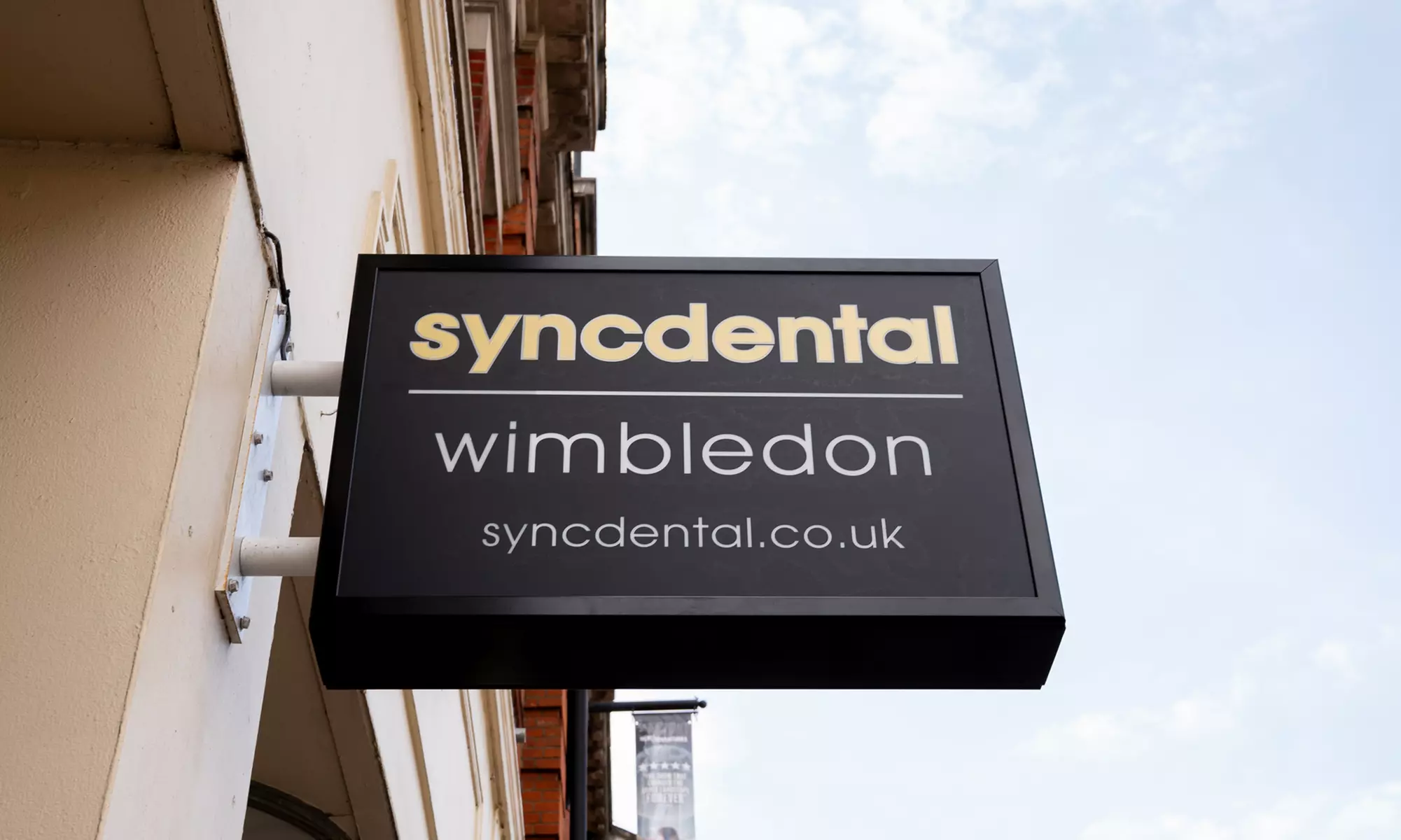 Dental Check Up & 2 X-rays with Optional Thorough Clean & Air Polish