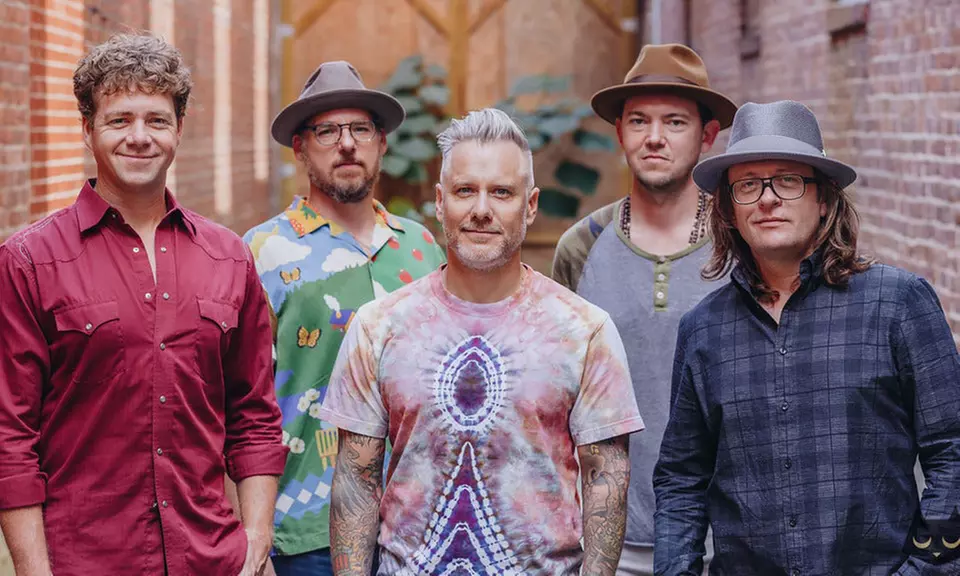 The Infamous Stringdusters & Leftover Salmon on August 10 at 6 p.m.