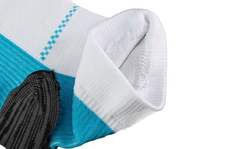 Image 4: Unisex Plantar Fasciitis Ankle-Length Compression Socks (3-6 Pairs)