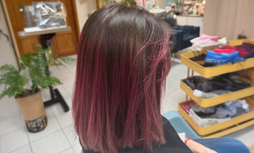 Image 4: Hasta 64% de dto. en Peluquería - Corte de pelo - Mujer en Equilibrium Lisbeth Vieira