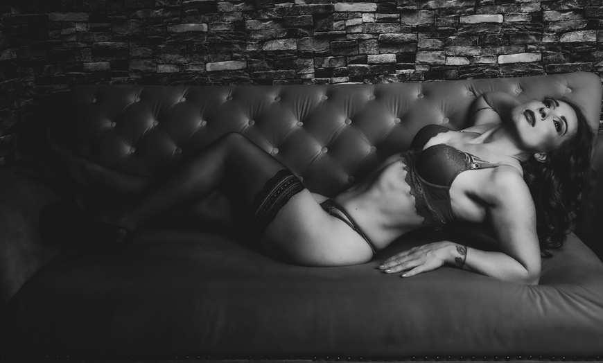 Image 17: Two hour Boudoir Photoshoot with make-over, hairstyling & lashes 