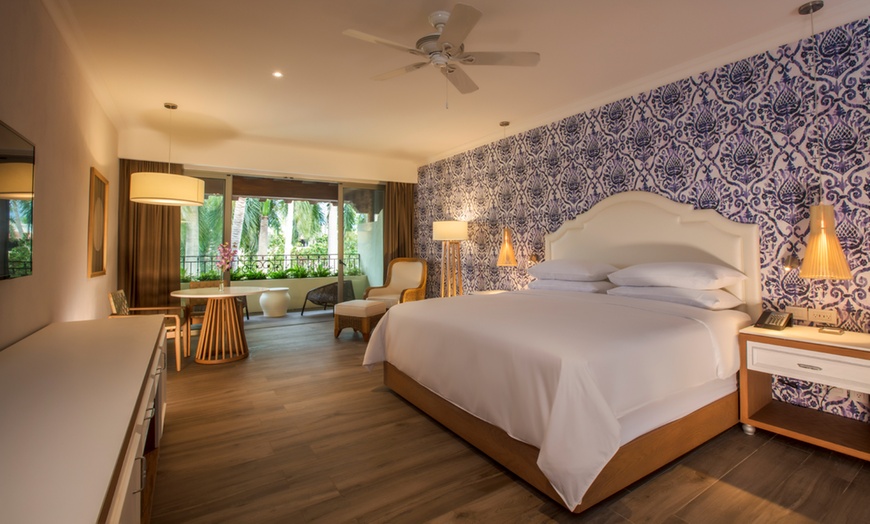 Image 7: ✈3 or 5 Nt All-Incl. Hacienda at Krystal Grand PVR from Travel by Jen
