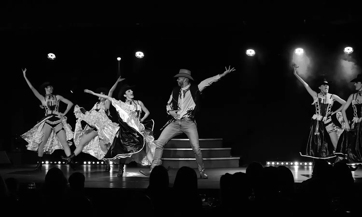 Formule dîner-spectacle au Cabaret Le Bambino