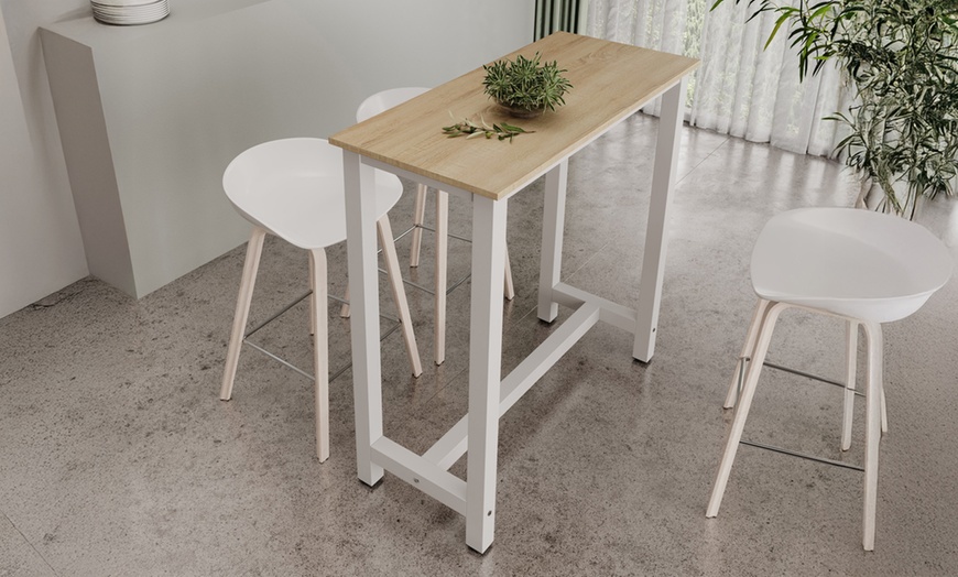 Image 6: Tavolo alto stile bar