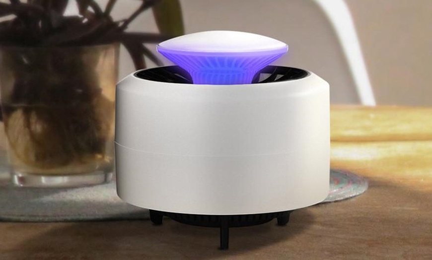 Image 3: Lámpara antimosquitos eléctrica con tecnología LED avanzada