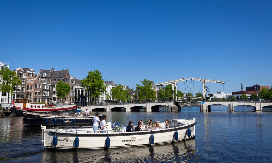 Image 6: Beleef een privé boottocht door de betoverende grachten van Amsterdam