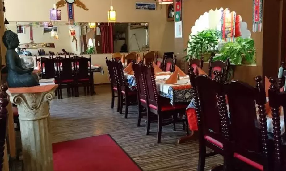 Ayurvedische 6-Gänge-Menü mit Fleisch oder vegetarisch/vegan