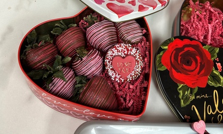 Charcuterie Cup: 1 Regular Chocolate Covered Strawberry, 2 Chocolate Covered Treat Skewers, 1 Chocolate/Caramel Pretzel - Succulent Sensations