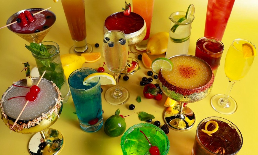 Image 3: Enjoy with 3 Month Membership for Sunset Hookah Lounge & More