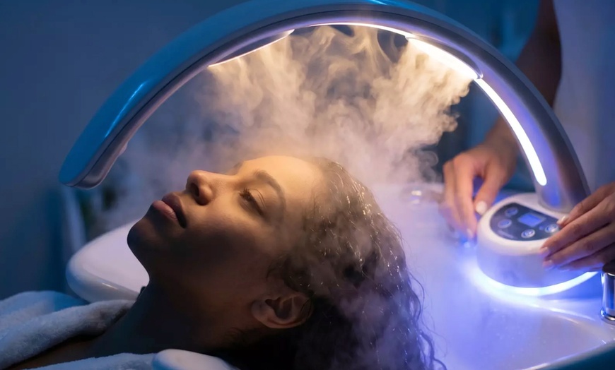 Image 3: 60-Minute Relaxing Head Spa with Scalp Exfoliation & Detox Steamer 