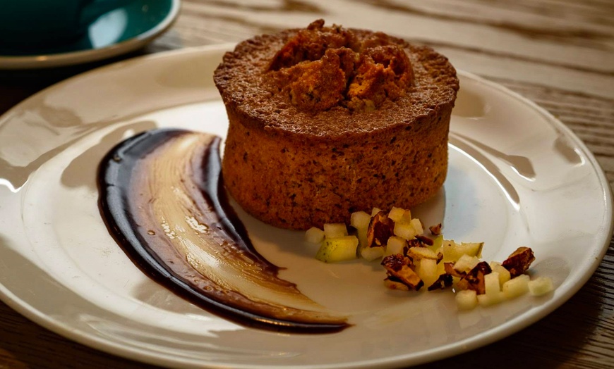 Image 5: Menu entrée-plat-dessert pour 2 ou 4 personnes