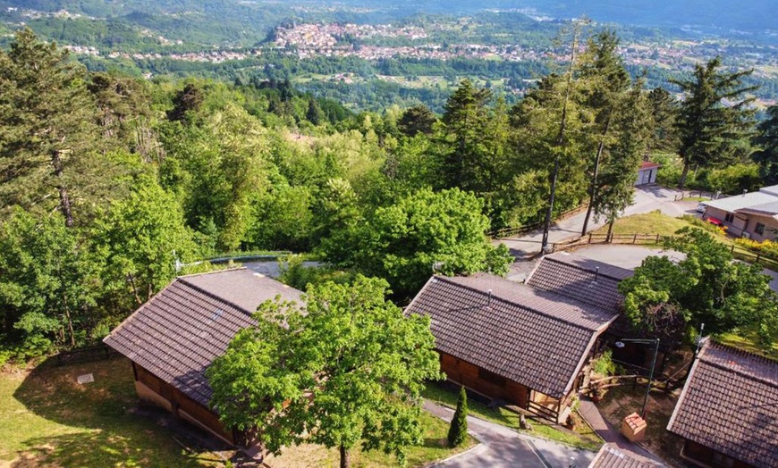 Image 16: Lucca: soggiorno in camera a scelta con colazione, cena, vino e e-bike