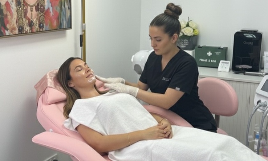 Image 1: Glow Your Skin with One Hydra Facial
